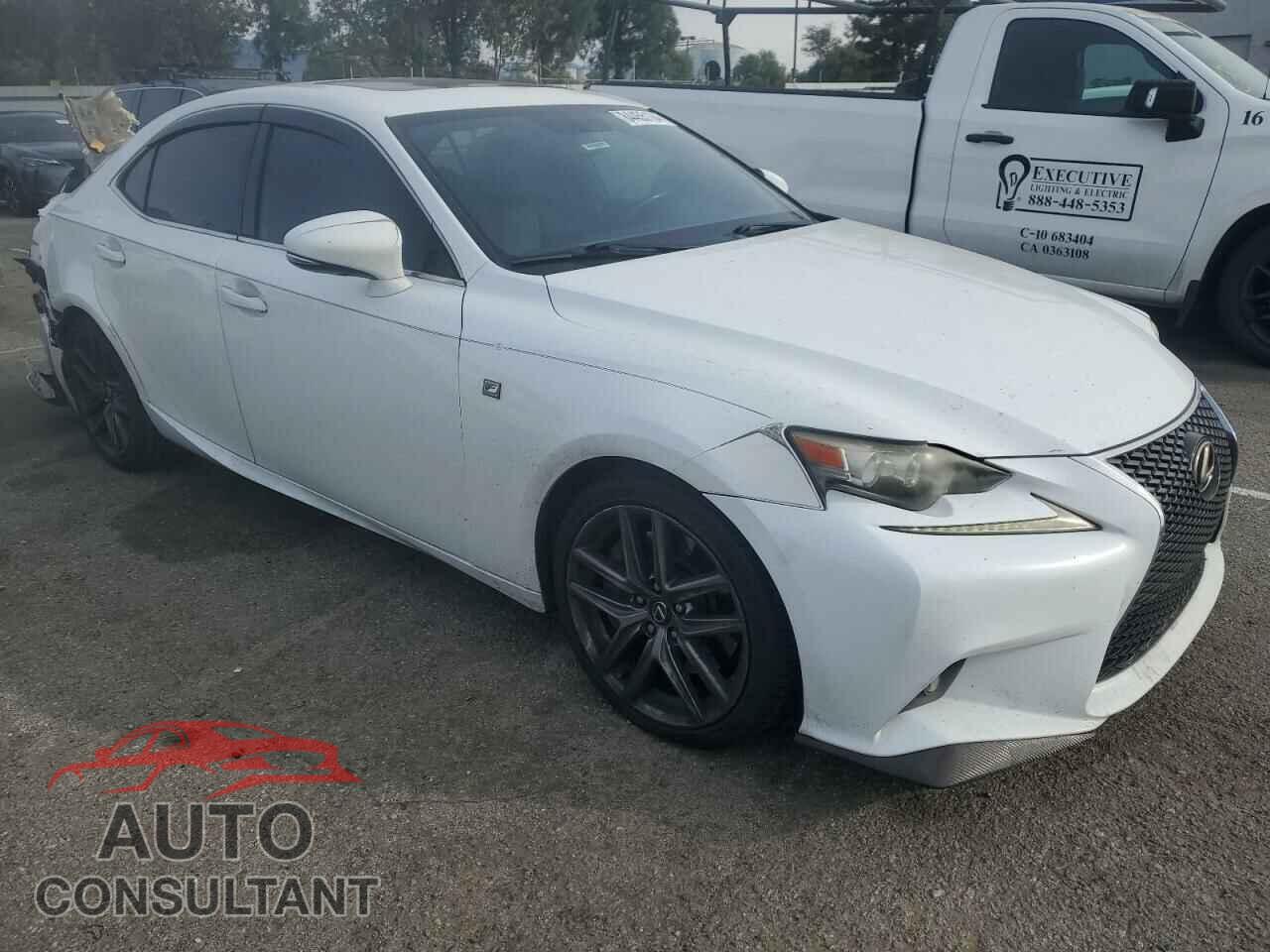 LEXUS IS 2014 - JTHBE1D24E5008977