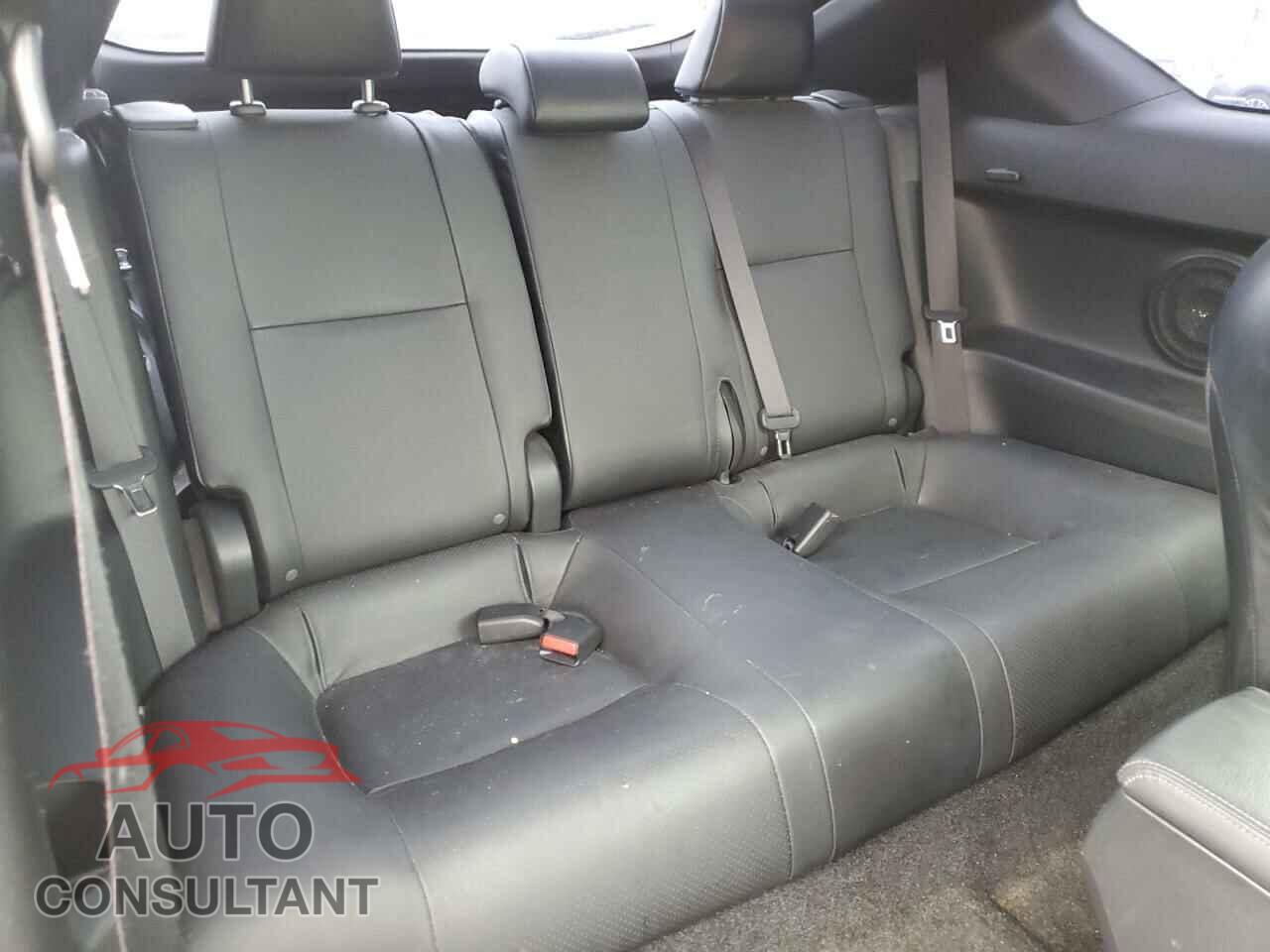 TOYOTA SCION 2014 - JTKJF5C78E3086519