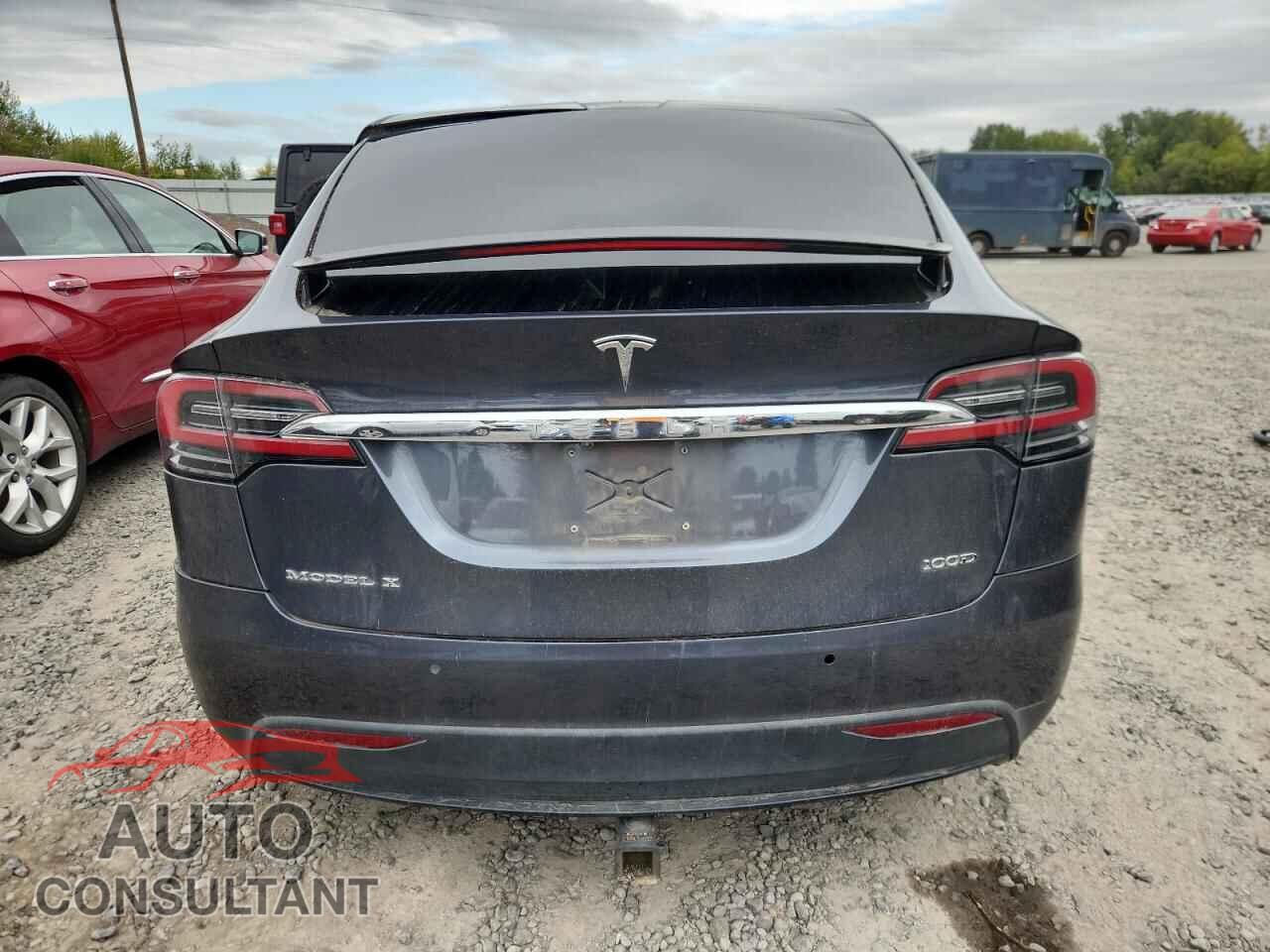 TESLA MODEL X 2018 - 5YJXCBE23JF087732