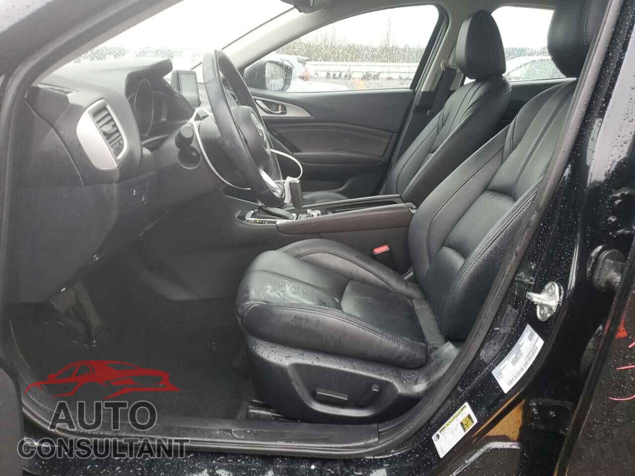 MAZDA 3 2018 - 3MZBN1V30JM259456