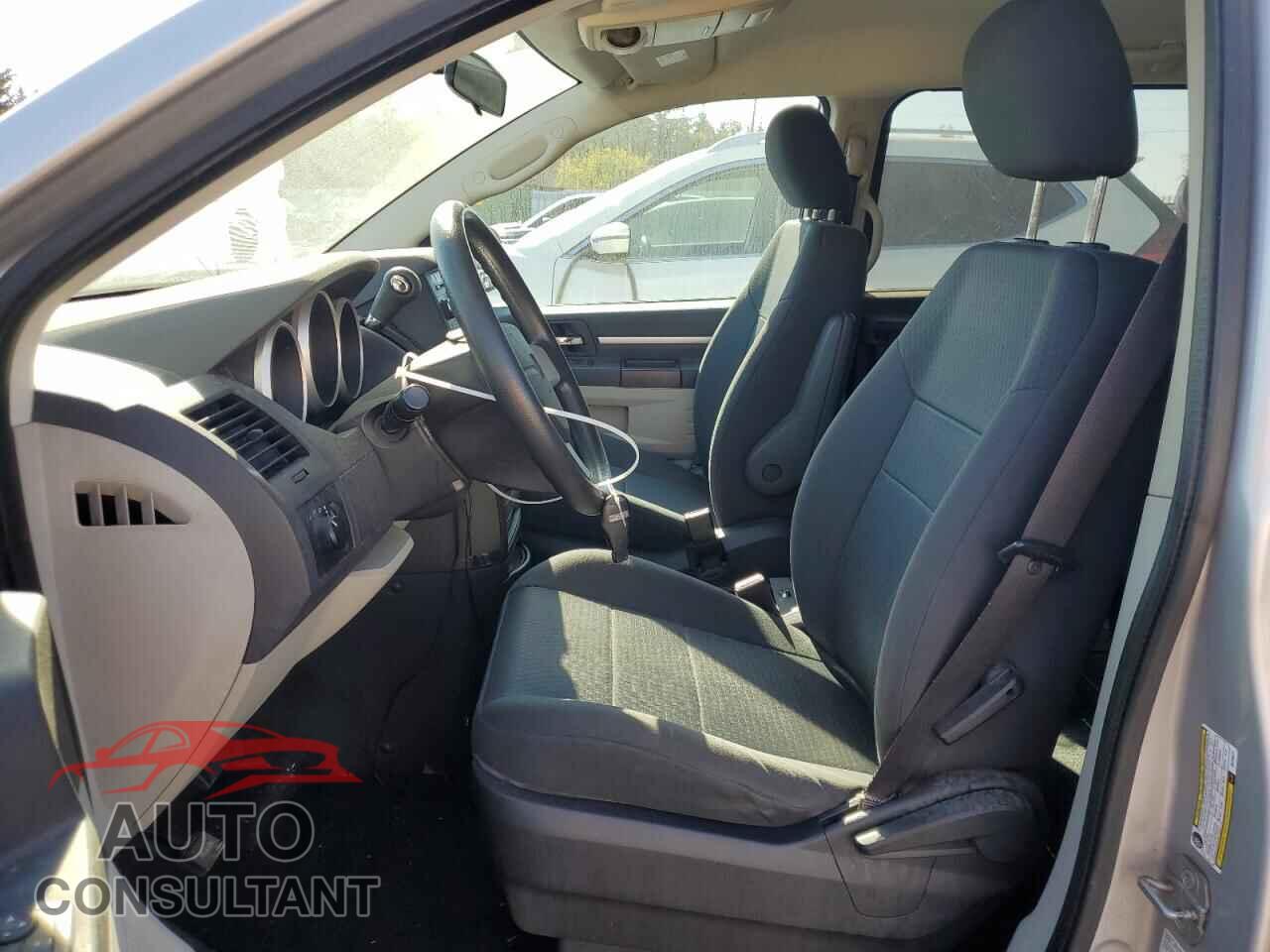 DODGE CARAVAN 2010 - 2D4RN4DE3AR130371