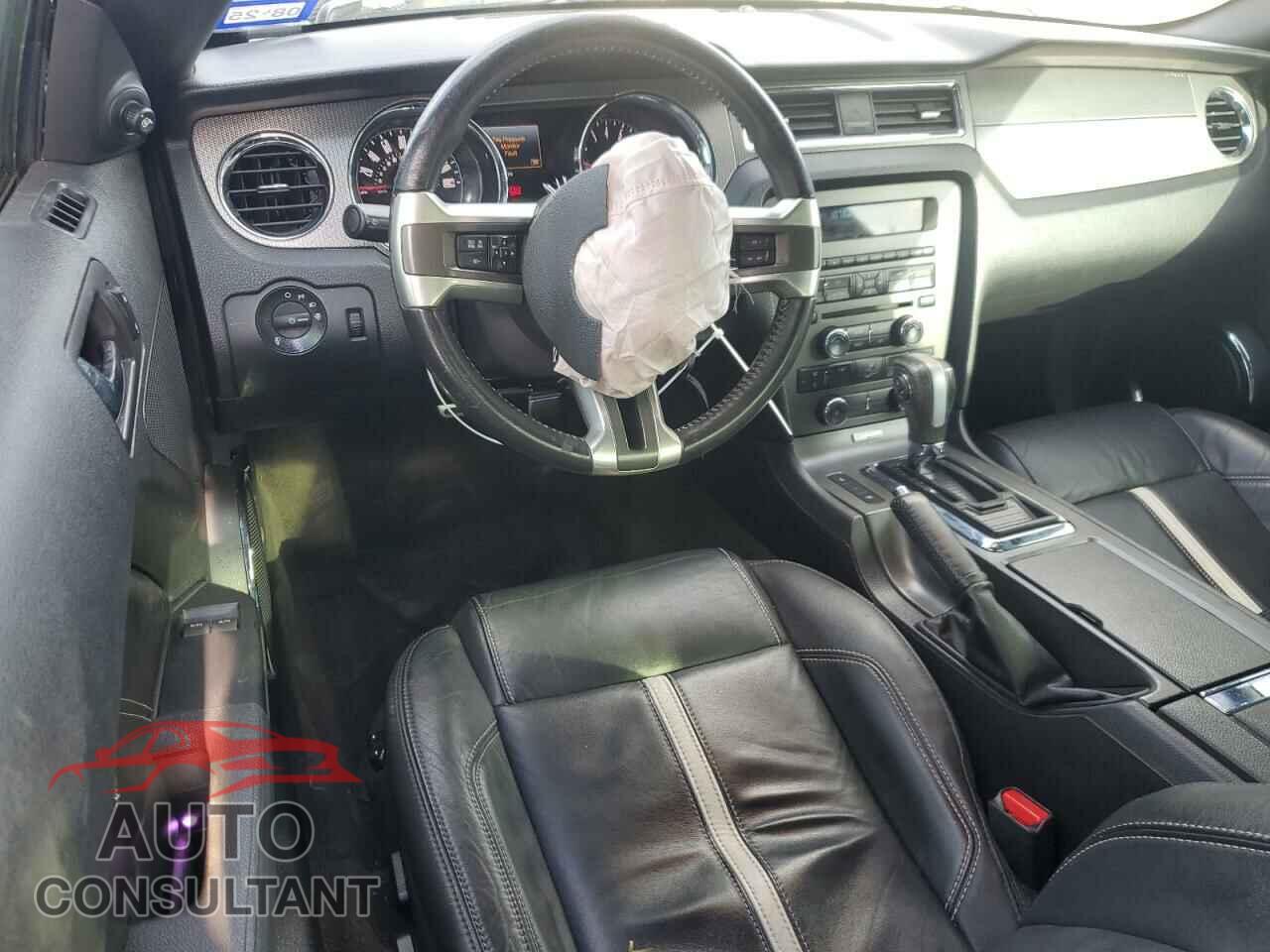 FORD MUSTANG 2014 - 1ZVBP8CF8E5320998