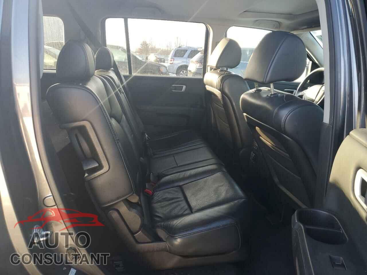 HONDA PILOT 2011 - 5FNYF4H5XBB078752