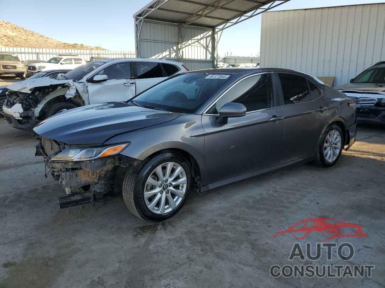 TOYOTA CAMRY 2018 - 4T1B11HK7JU529145