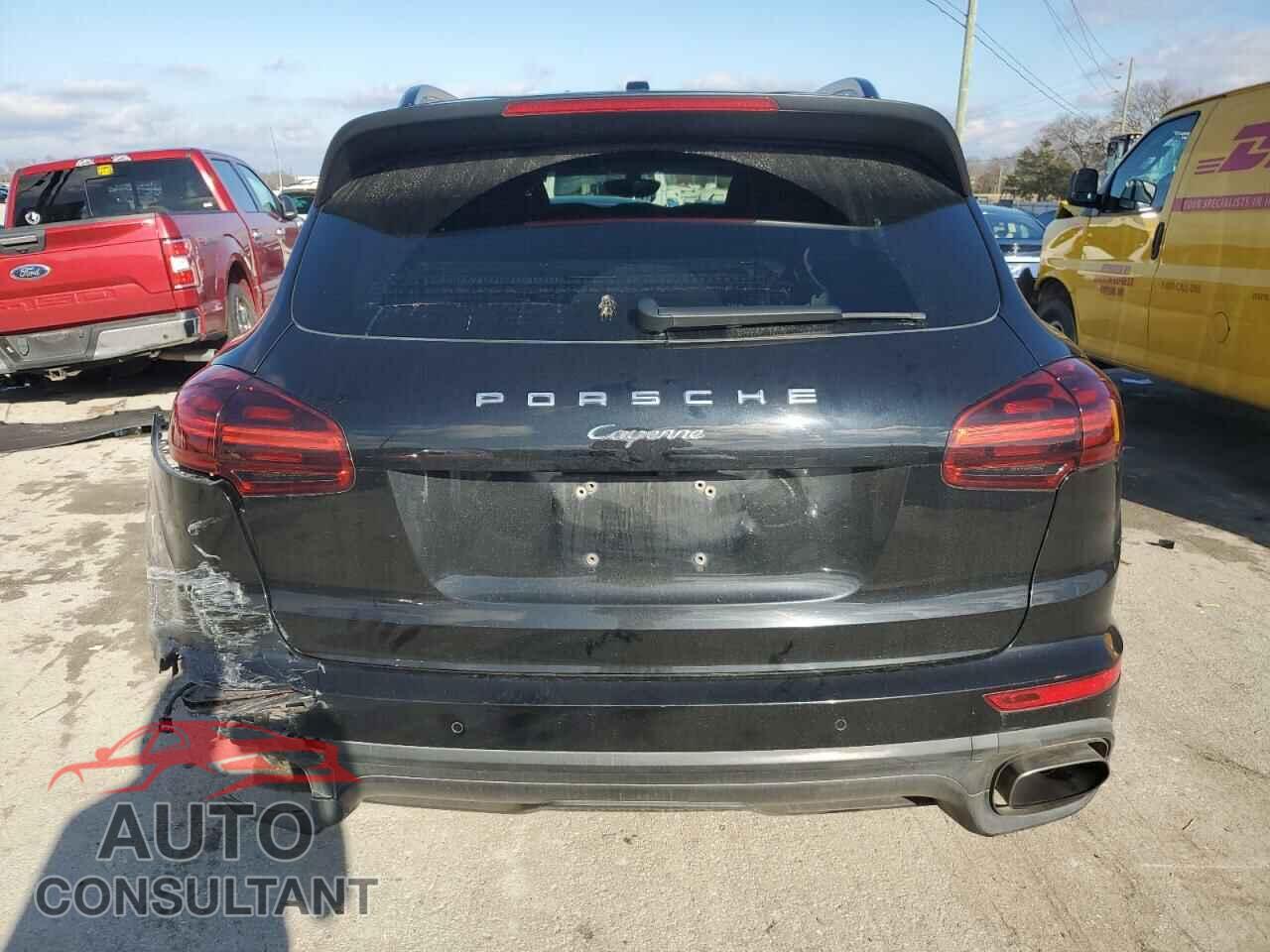 PORSCHE CAYENNE 2018 - WP1AA2A2XJKA04588
