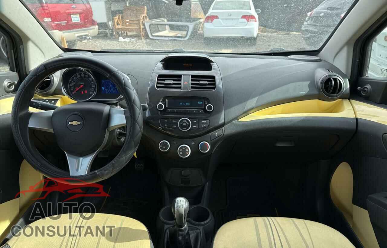CHEVROLET SPARK 2015 - KL8CA6S98FC714256