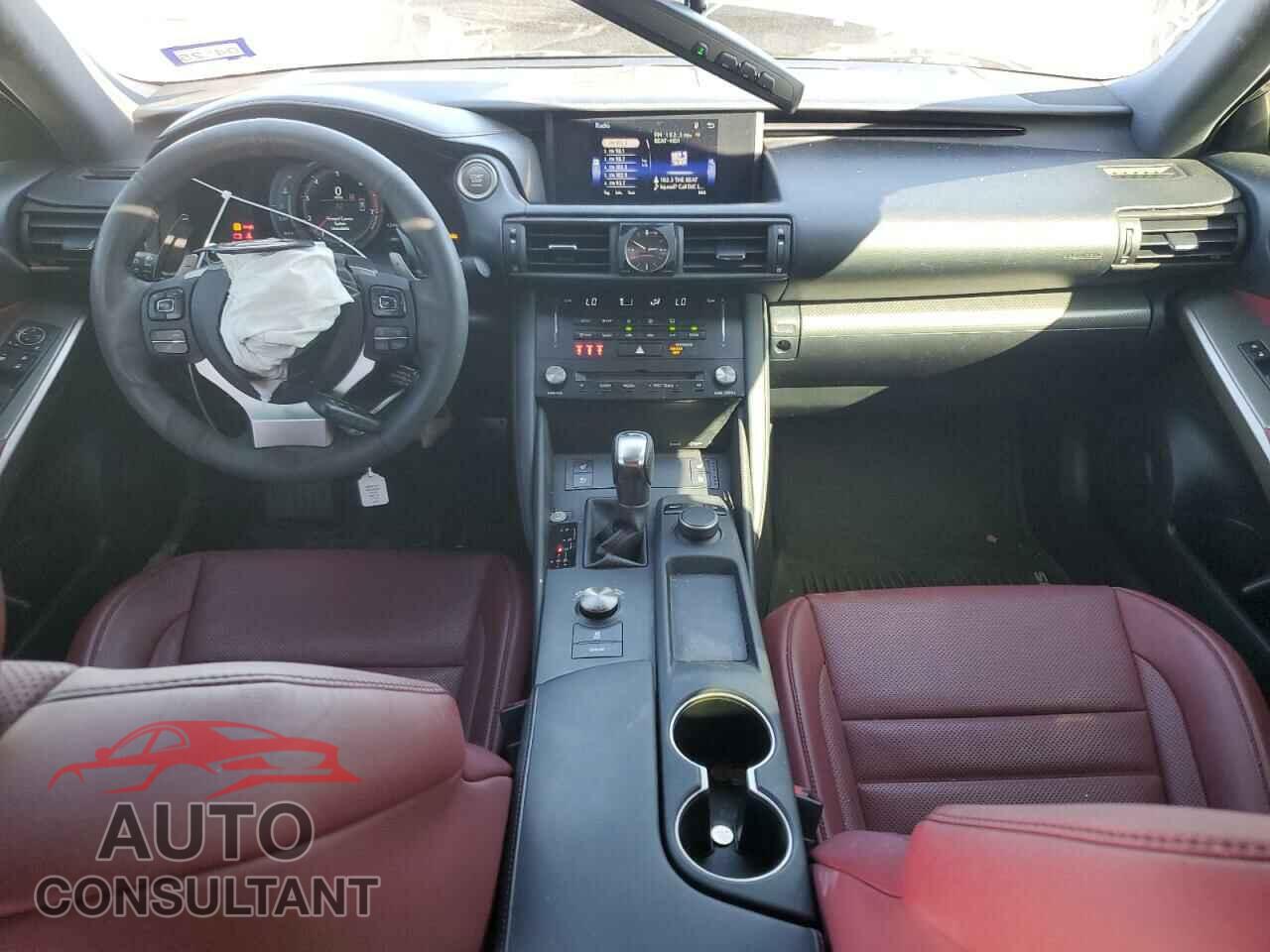 LEXUS IS 2017 - JTHBA1D29H5043384