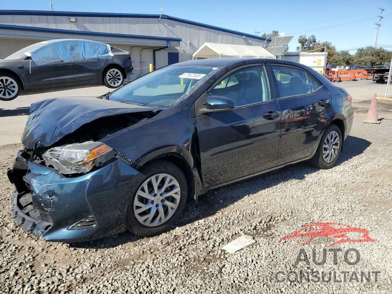 TOYOTA COROLLA 2018 - 5YFBURHE7JP800268
