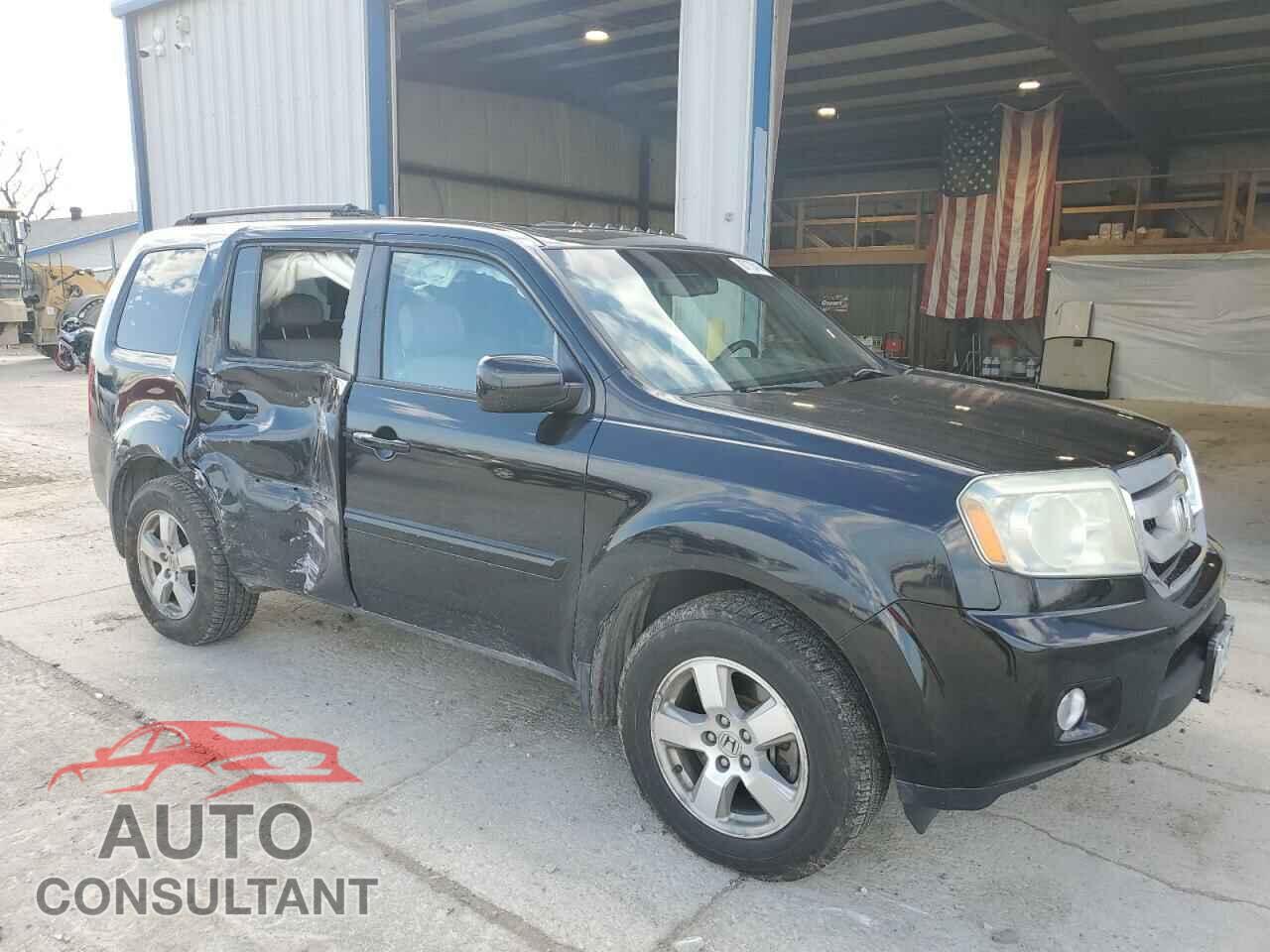 HONDA PILOT 2011 - 5FNYF4H64BB026171