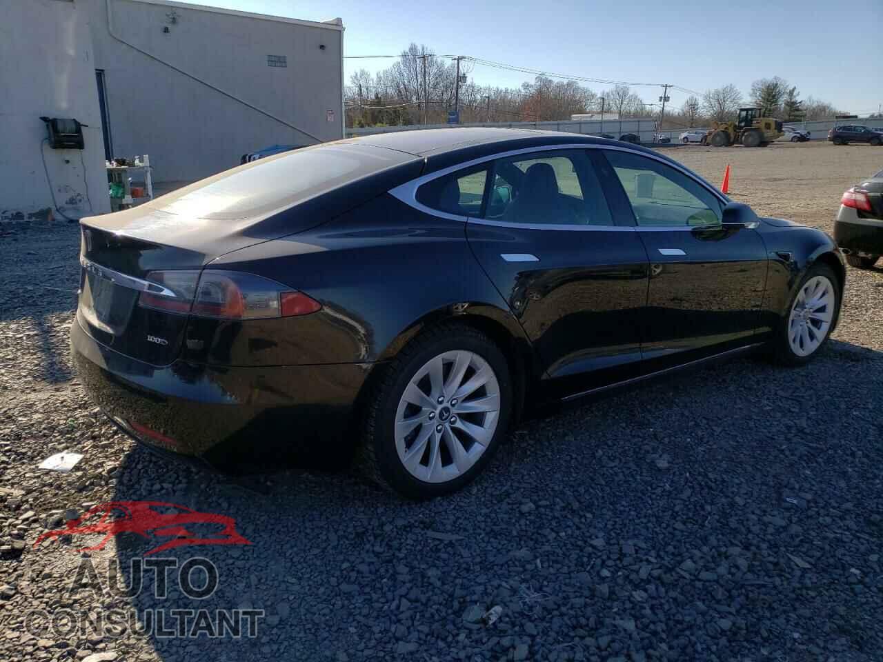 TESLA MODEL S 2017 - 5YJSA1E2XHF204713
