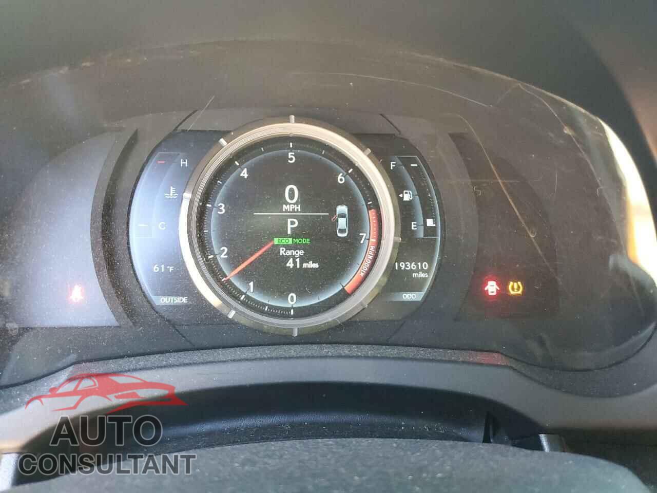 LEXUS IS 2015 - JTHCF1D23F5025983