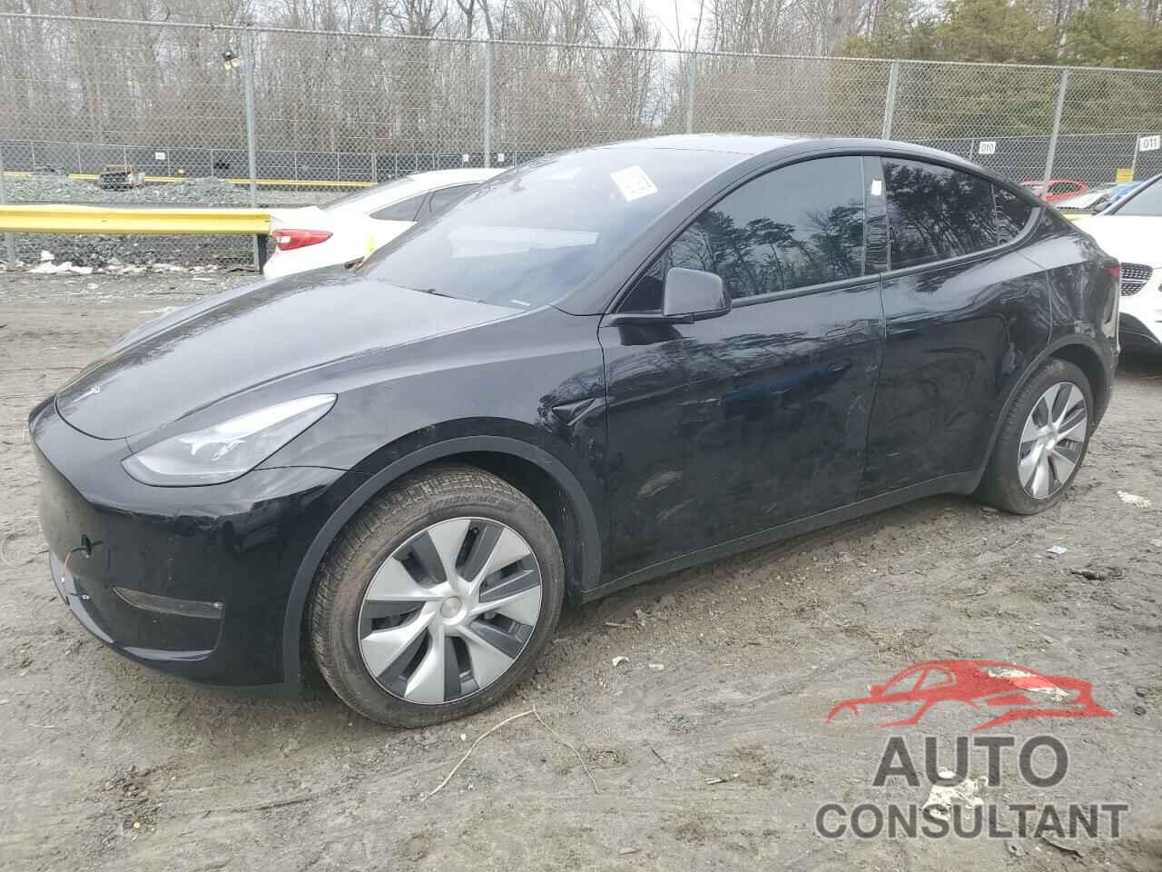 TESLA MODEL Y 2024 - 7SAYGDEE8RA219099