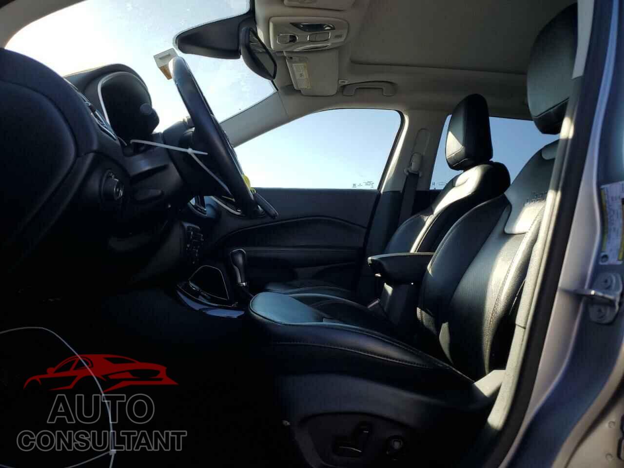 JEEP COMPASS 2019 - 3C4NJDCB2KT594233