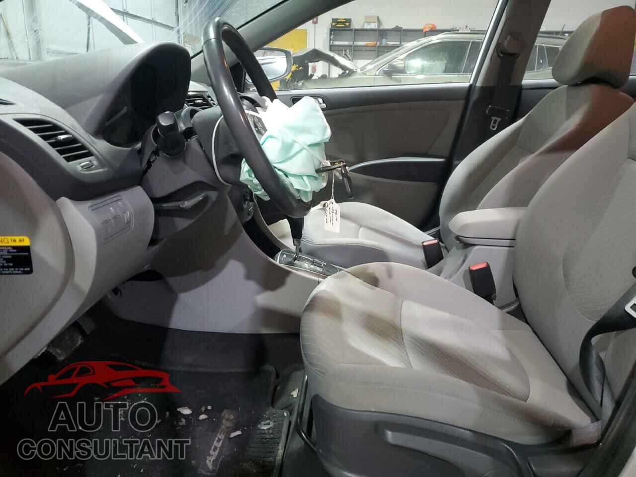 HYUNDAI ACCENT 2016 - KMHCU4AE3GU049923