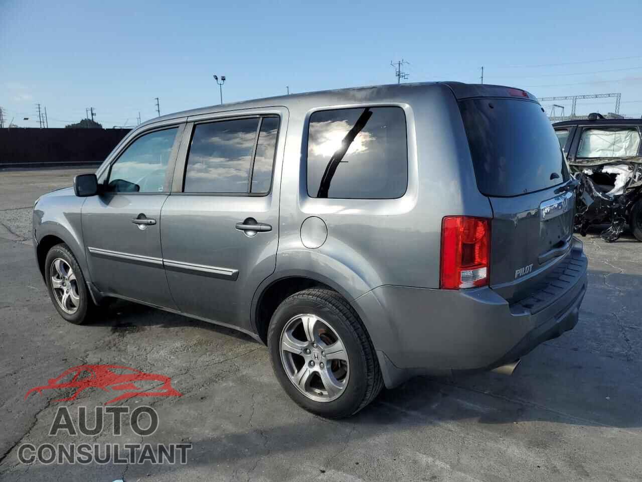 HONDA PILOT 2013 - 5FNYF3H52DB038968