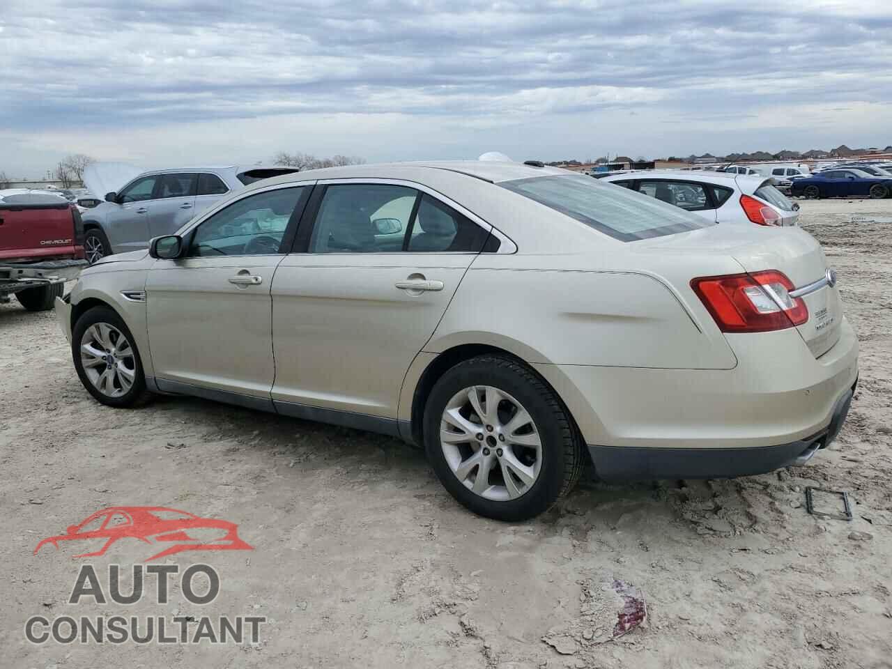 FORD TAURUS 2010 - 1FAHP2EW7AG121100