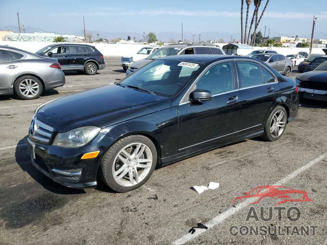 MERCEDES-BENZ C-CLASS 2012 - WDDGF8BB9CF925930