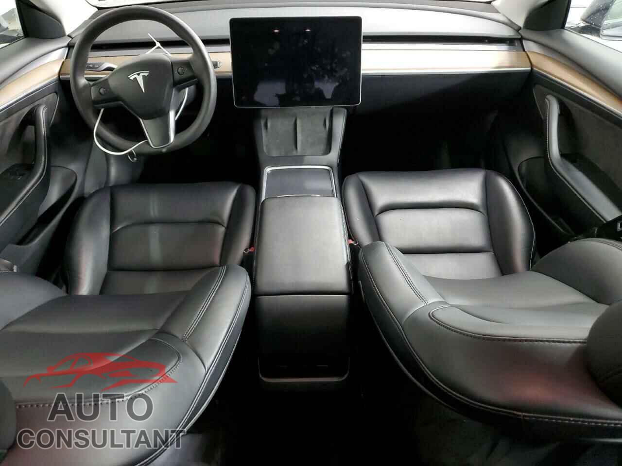 TESLA MODEL 3 2022 - 5YJ3E1EA9NF289121