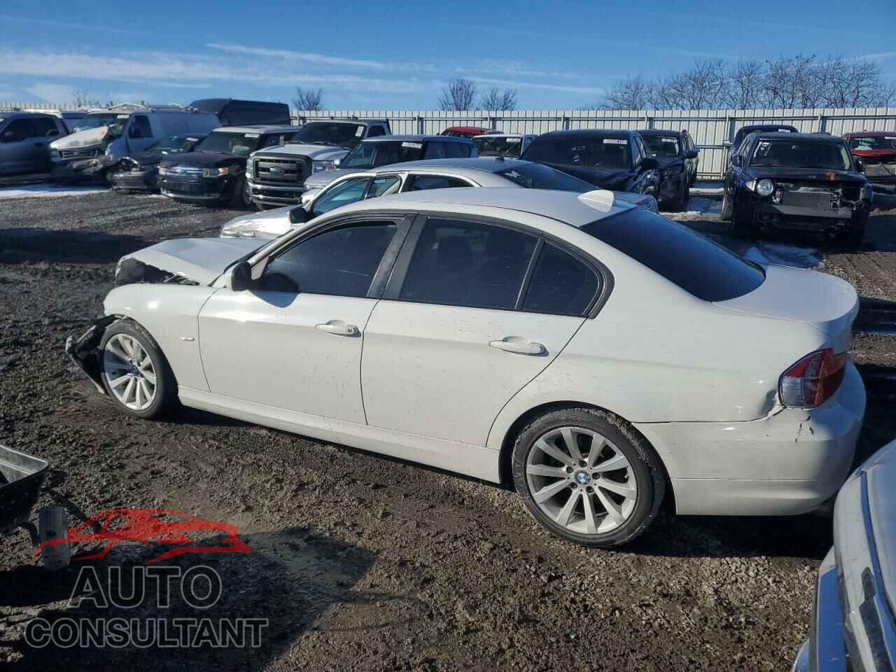 BMW 3 SERIES 2011 - WBAPH7G58BNM55893