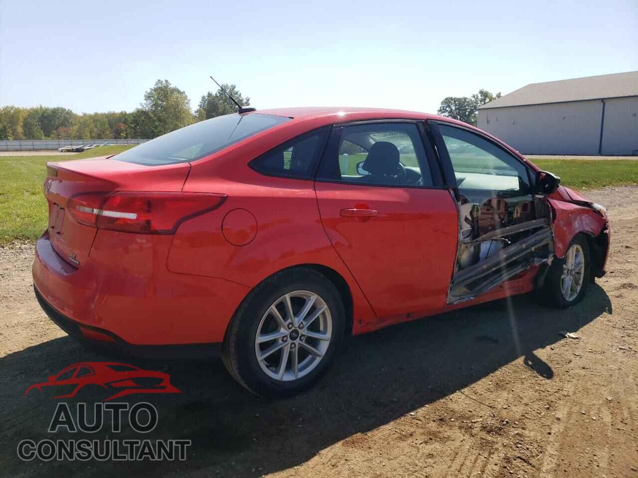FORD FOCUS 2016 - 1FADP3F26GL267052