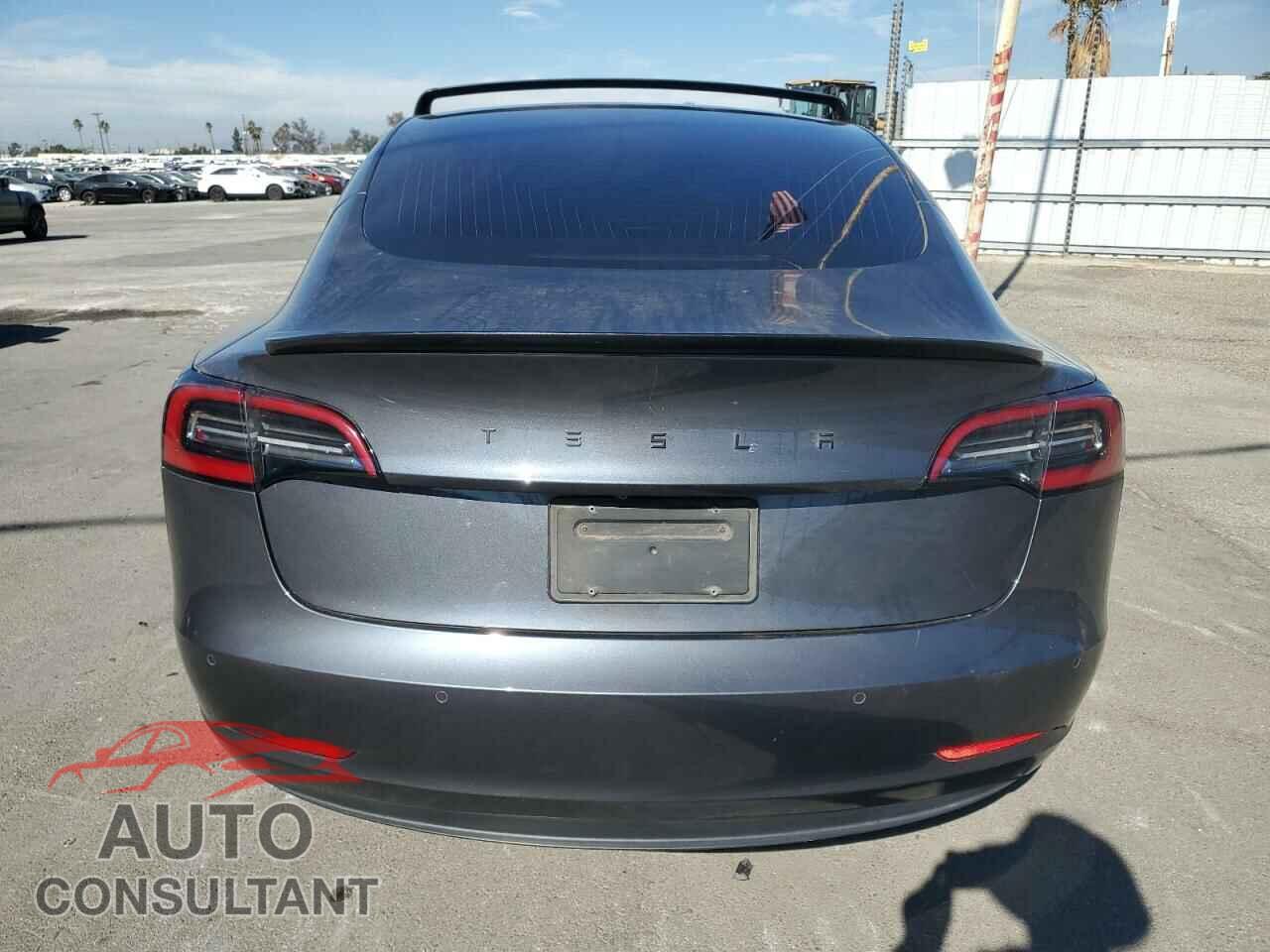 TESLA MODEL 3 2019 - 5YJ3E1EA6KF307361