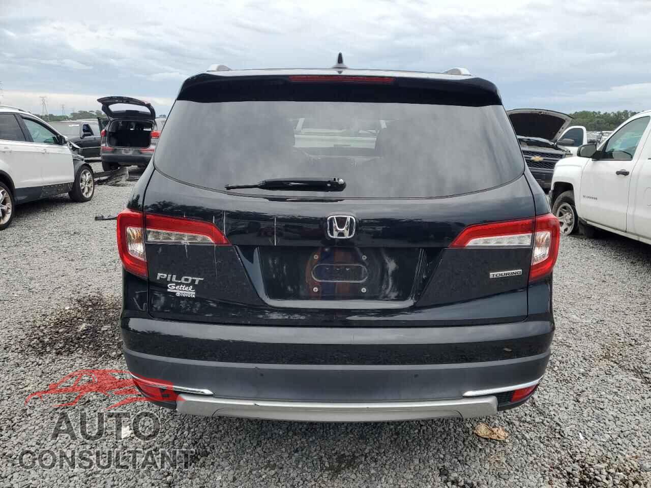 HONDA PILOT 2019 - 5FNYF5H96KB013731