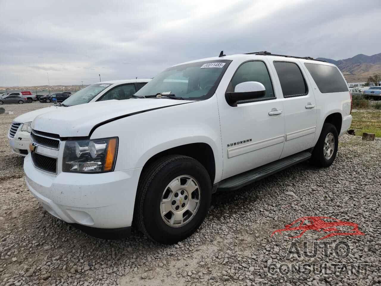 CHEVROLET SUBURBAN 2013 - 1GNSCJE07DR356534