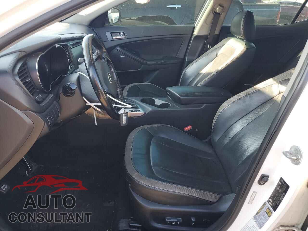 KIA OPTIMA 2011 - KNAGR4A69B5089925