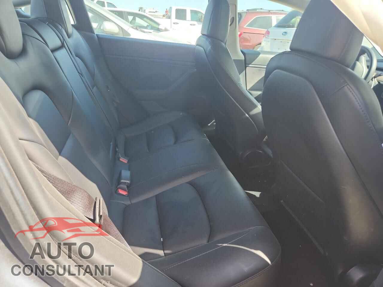 TESLA MODEL 3 2021 - 5YJ3E1EB3MF849156