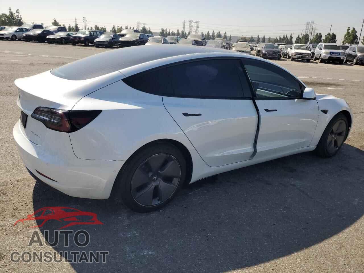 TESLA MODEL 3 2022 - 5YJ3E1EB0NF136832