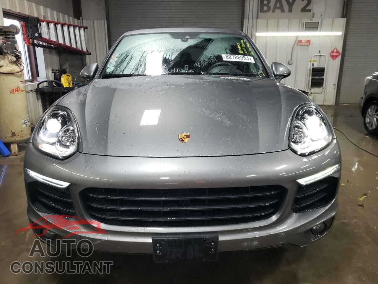 PORSCHE CAYENNE 2017 - WP1AB2A20HLA51565