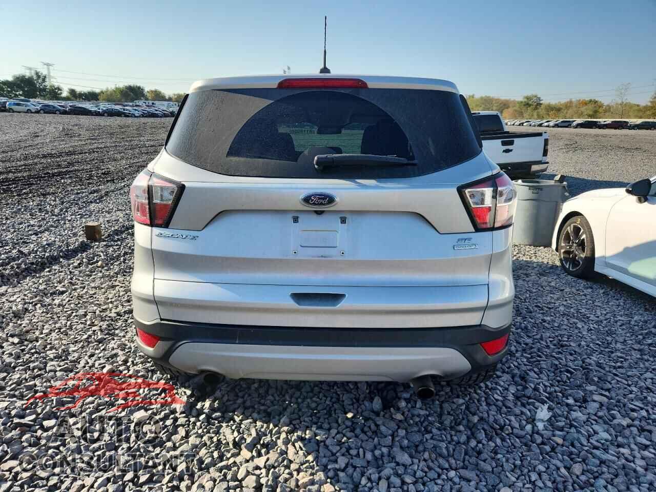 FORD ESCAPE 2017 - 1FMCU0GD2HUD49929