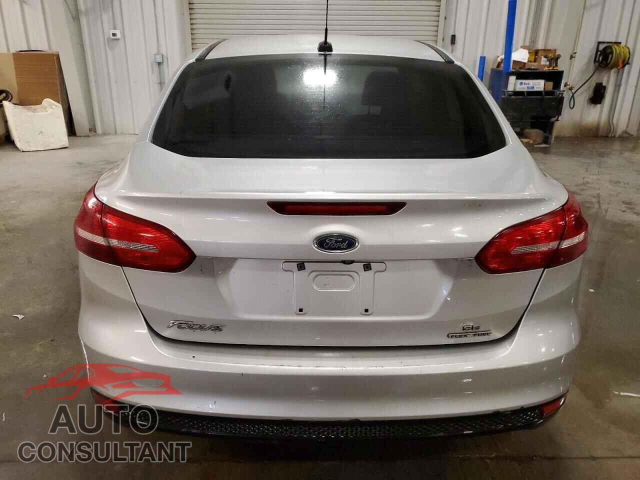 FORD FOCUS 2015 - 1FADP3F20FL203698