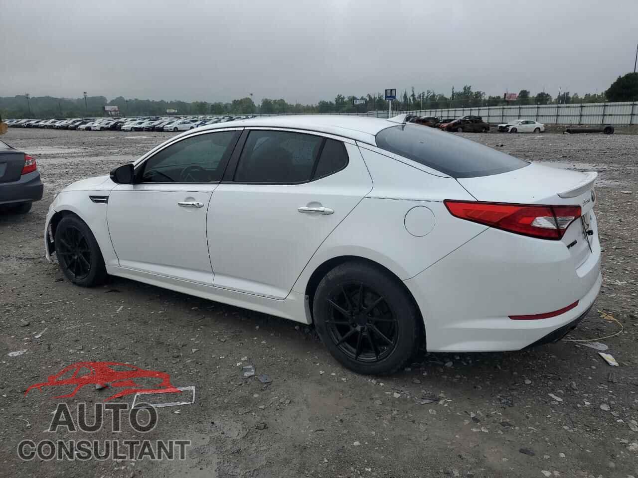 KIA OPTIMA 2013 - 5XXGR4A6XDG153987