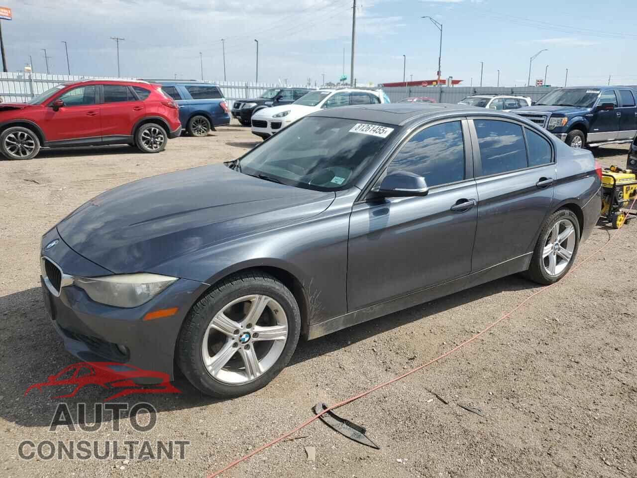 BMW 3 SERIES 2013 - WBA3A5C54DF358233