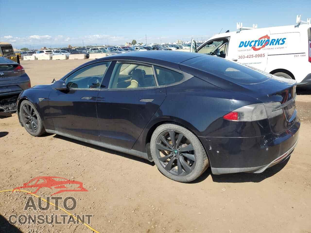 TESLA MODEL S 2015 - 5YJSA1S22FF081832