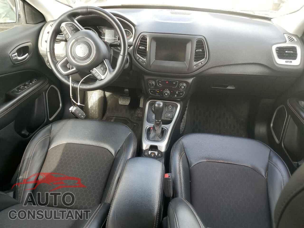 JEEP COMPASS 2019 - 3C4NJDBB6KT672790