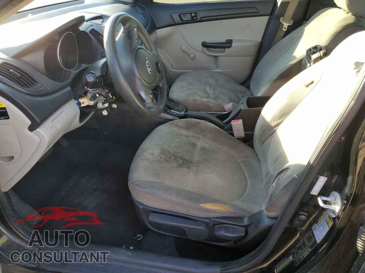 KIA FORTE 2011 - KNAFT4A28B5370253