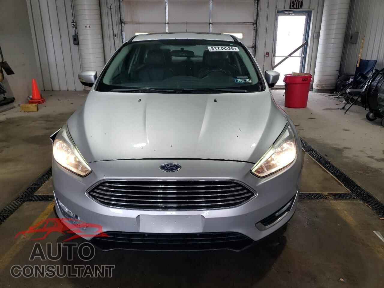 FORD FOCUS 2015 - 1FADP3N23FL321410