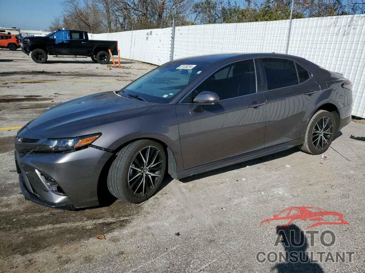 TOYOTA CAMRY 2021 - 4T1G11AK5MU602095