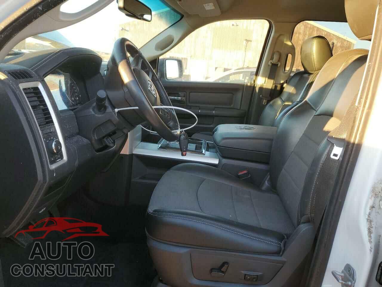 DODGE RAM 1500 2012 - 1C6RD7MT6CS258385