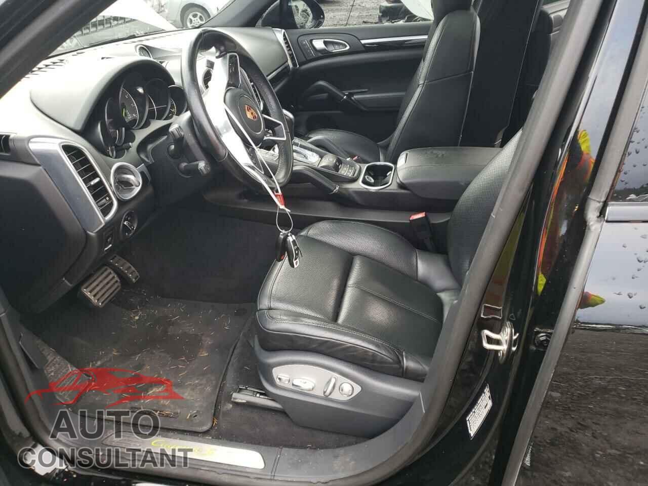 PORSCHE CAYENNE 2018 - WP1AE2A26JLA70764