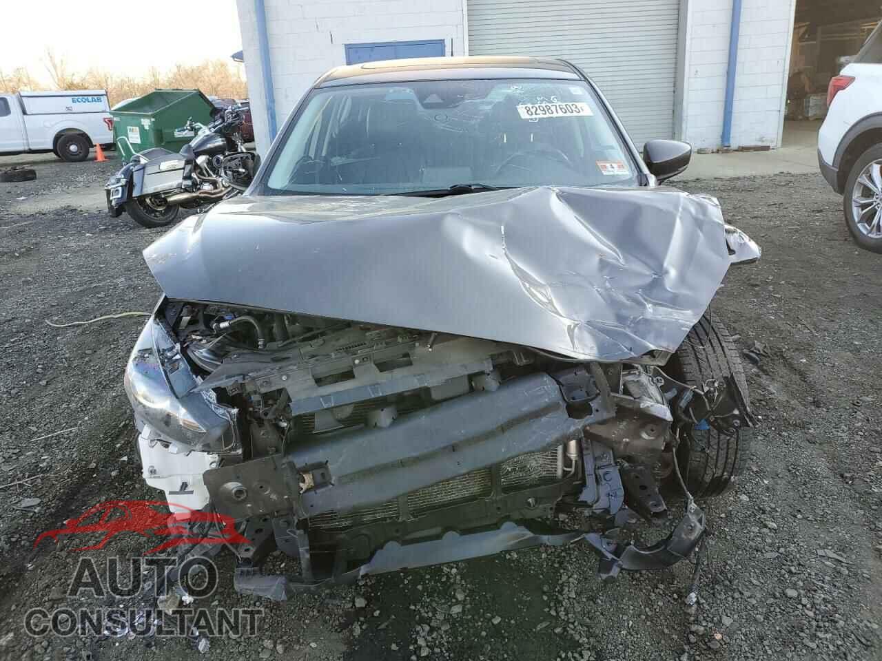 MAZDA 3 2017 - 3MZBN1L32HM133533