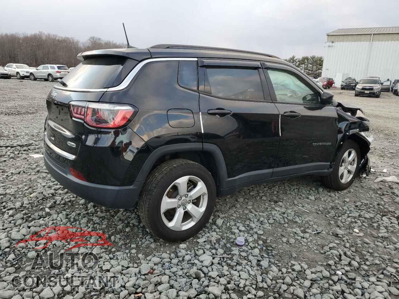 JEEP COMPASS 2018 - 3C4NJDBB8JT239907