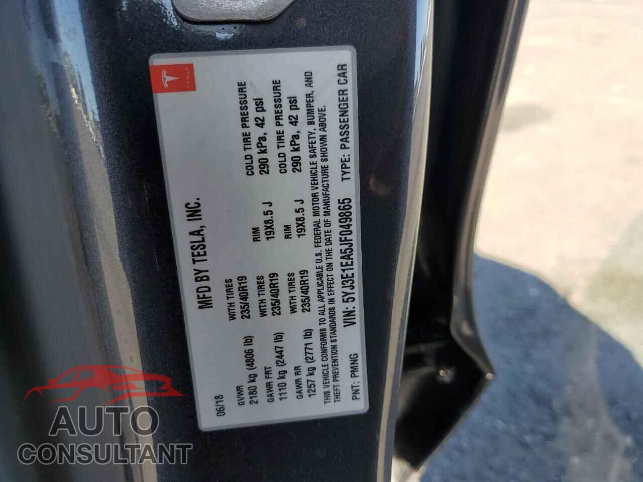 TESLA MODEL 3 2018 - 5YJ3E1EA5JF049865