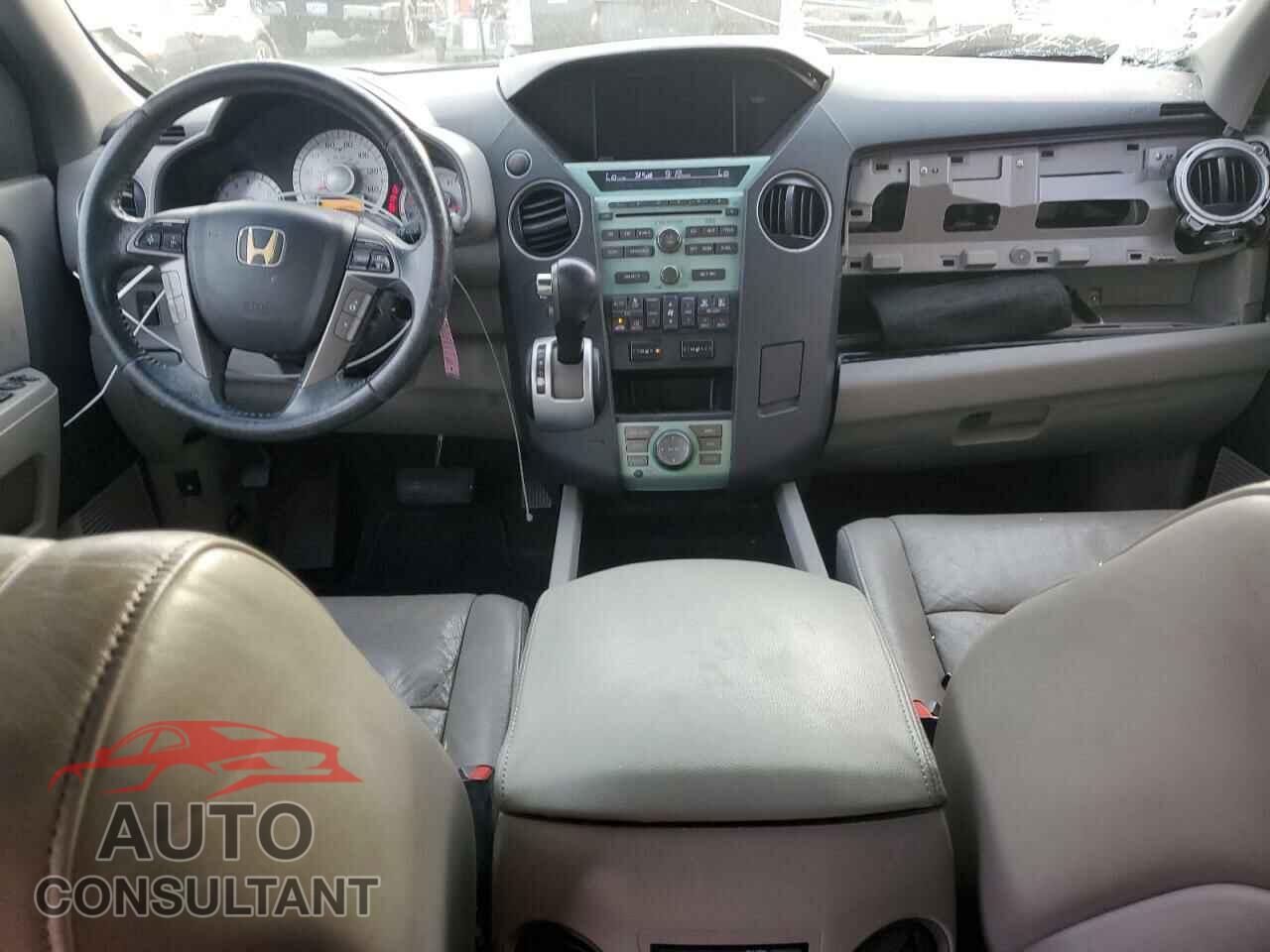 HONDA PILOT 2011 - 5FNYF3H74BB013584