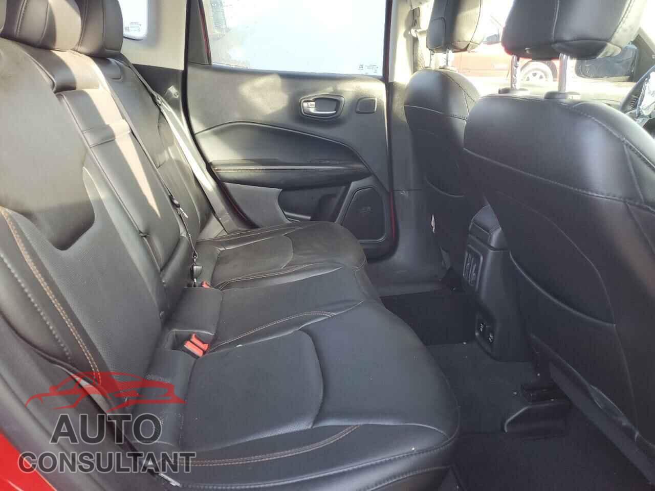 JEEP COMPASS 2018 - 3C4NJCCB6JT494905