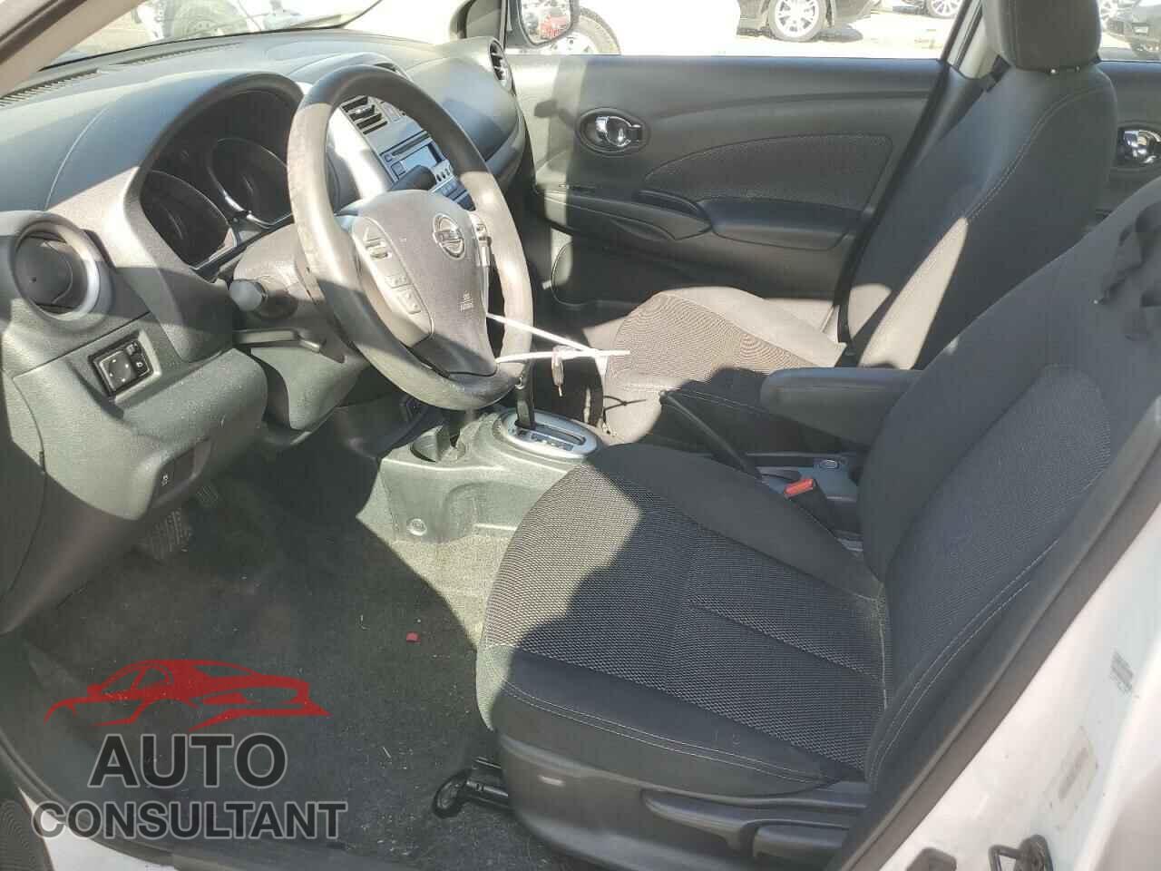 NISSAN VERSA 2017 - 3N1CN7AP3HL815569