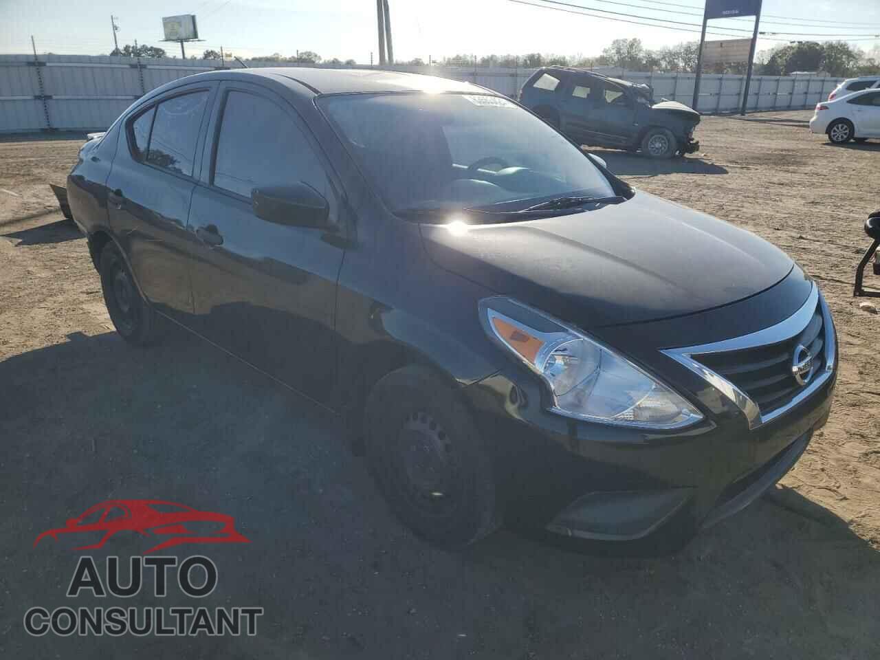 NISSAN VERSA 2017 - 3N1CN7AP3HL902159
