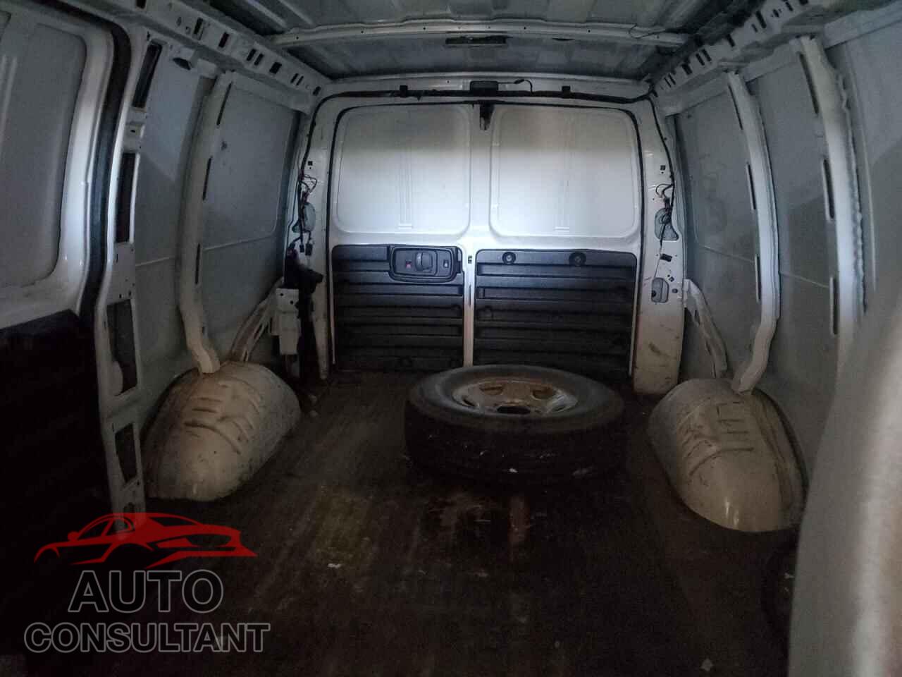 CHEVROLET EXPRESS 2015 - 1GCWGFCF0F1219441